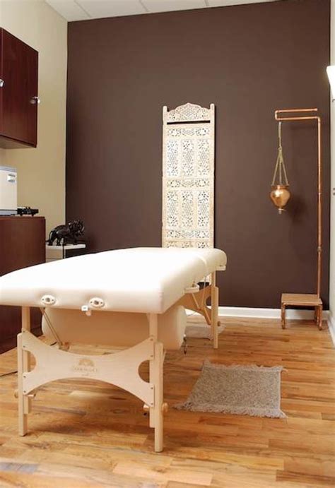 massage room|24 Small Space Massage Room Ideas and Decor .